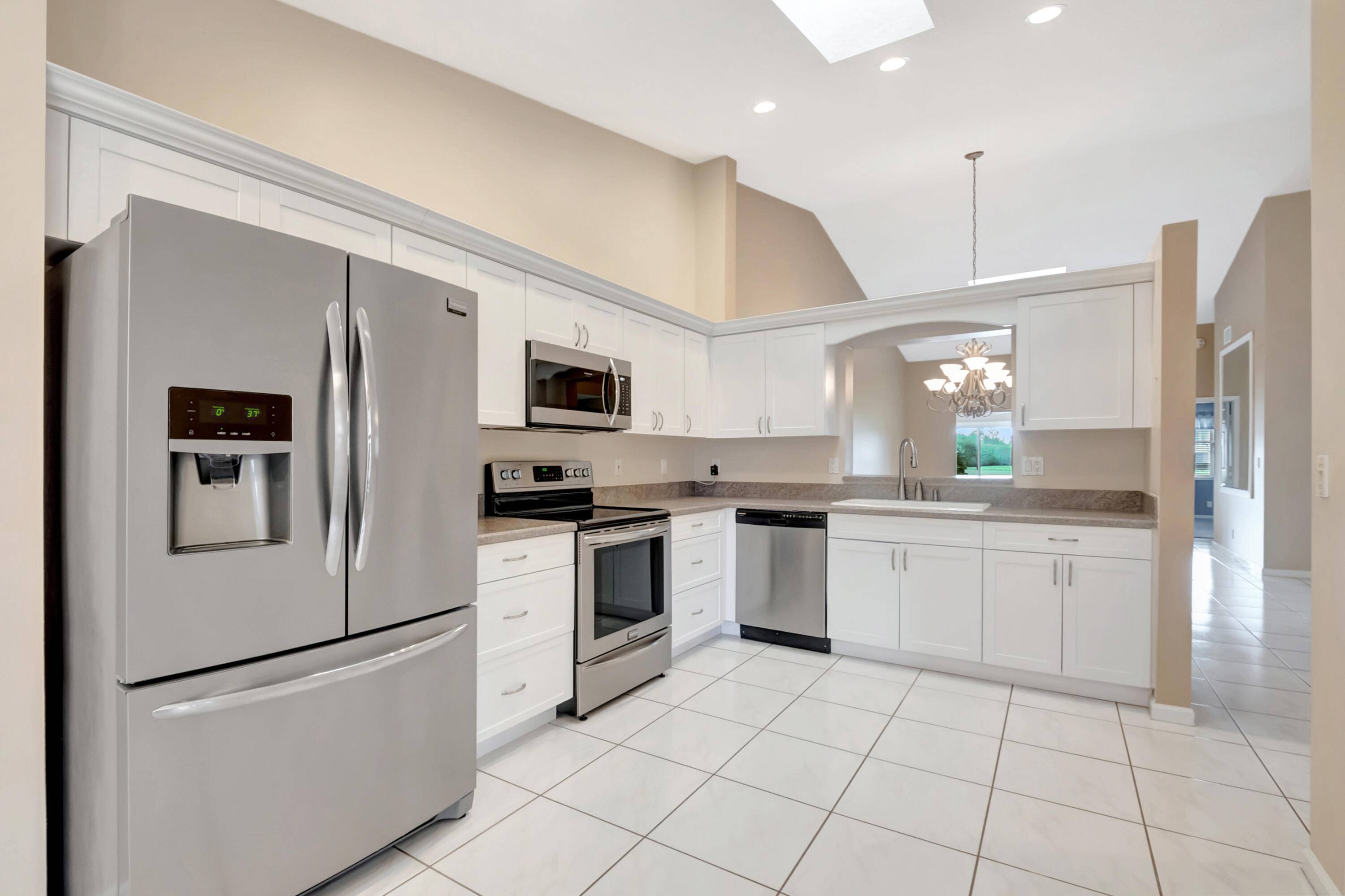 Boynton Beach, FL 33437,5622 Royal Lake CIR