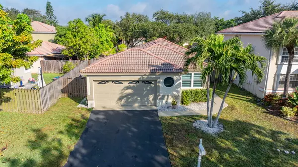 7935 NW 24th ST, Margate, FL 33063