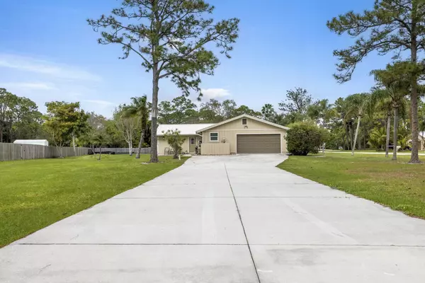 Stuart, FL 34997,2103 SE Meadowbrook RD
