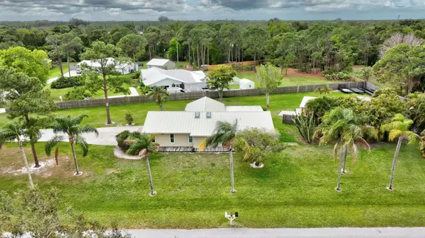 Stuart, FL 34997,2103 SE Meadowbrook RD