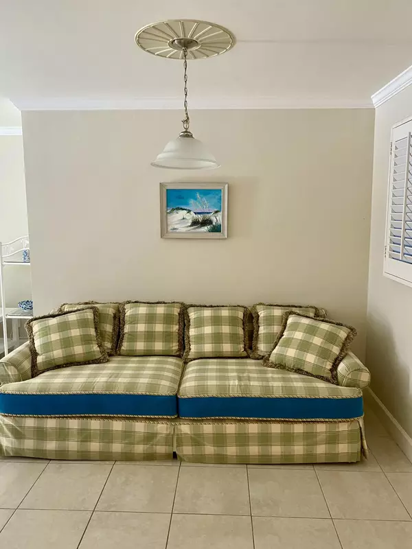 Lake Worth Beach, FL 33460,1 N Golfview RD 101
