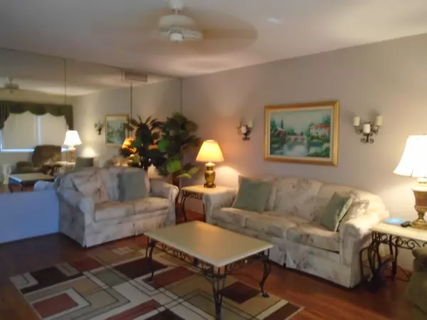 Palm Springs, FL 33461,3500 Springdale BLVD 304