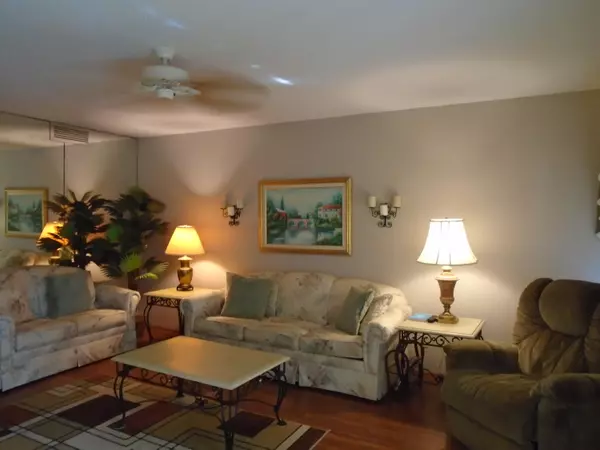 Palm Springs, FL 33461,3500 Springdale BLVD 304