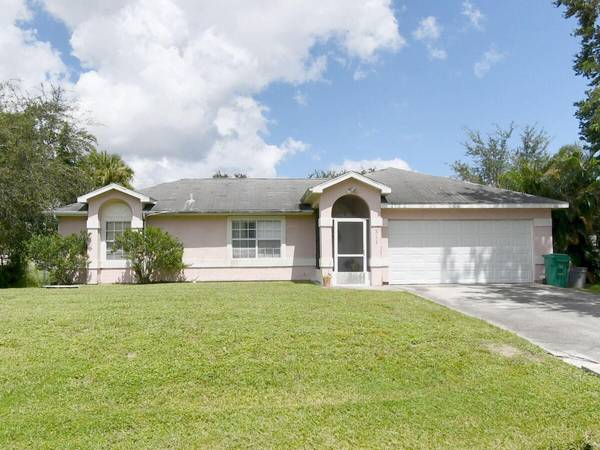 317 SW Buxton AVE, Port Saint Lucie, FL 34983