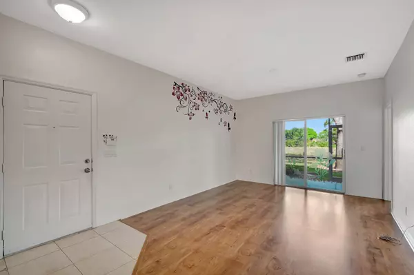Greenacres, FL 33467,3070 Grandiflora DR