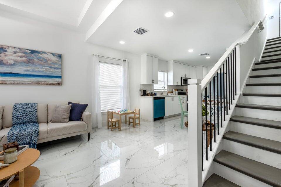 Boynton Beach, FL 33435,430 NW 13th AVE