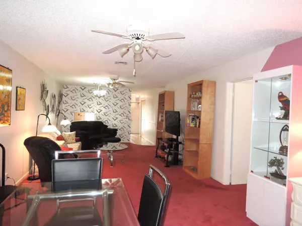 Fort Pierce, FL 34982,944 Savannas Point DR Apt B