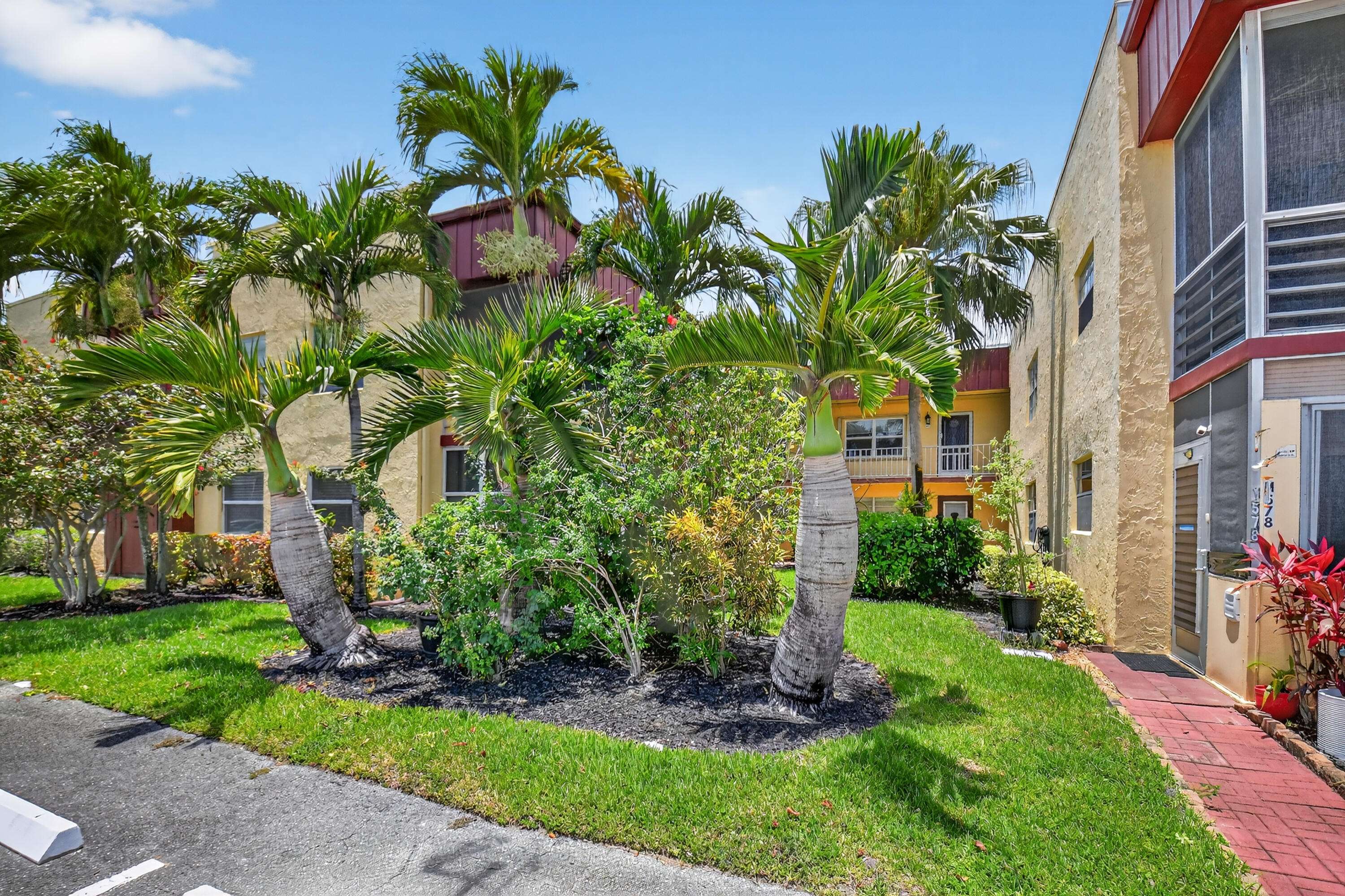 Delray Beach, FL 33484,579 Flanders M