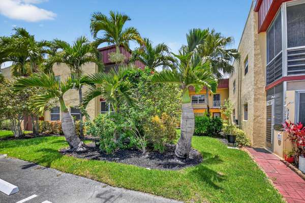 Delray Beach, FL 33484,579 Flanders M