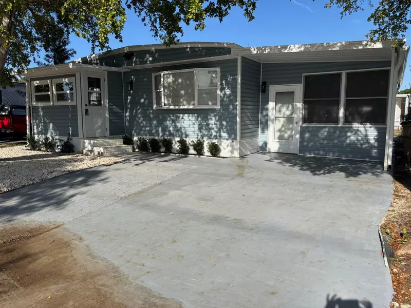 5010 NW 2nd AVE, Deerfield Beach, FL 33064