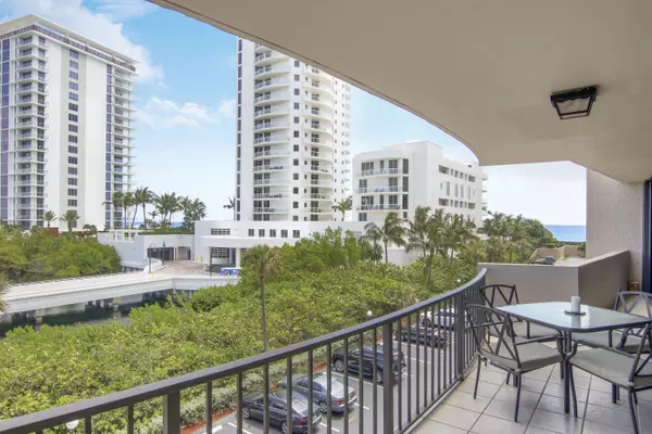 Singer Island, FL 33404,4200 N Ocean DR 2-306
