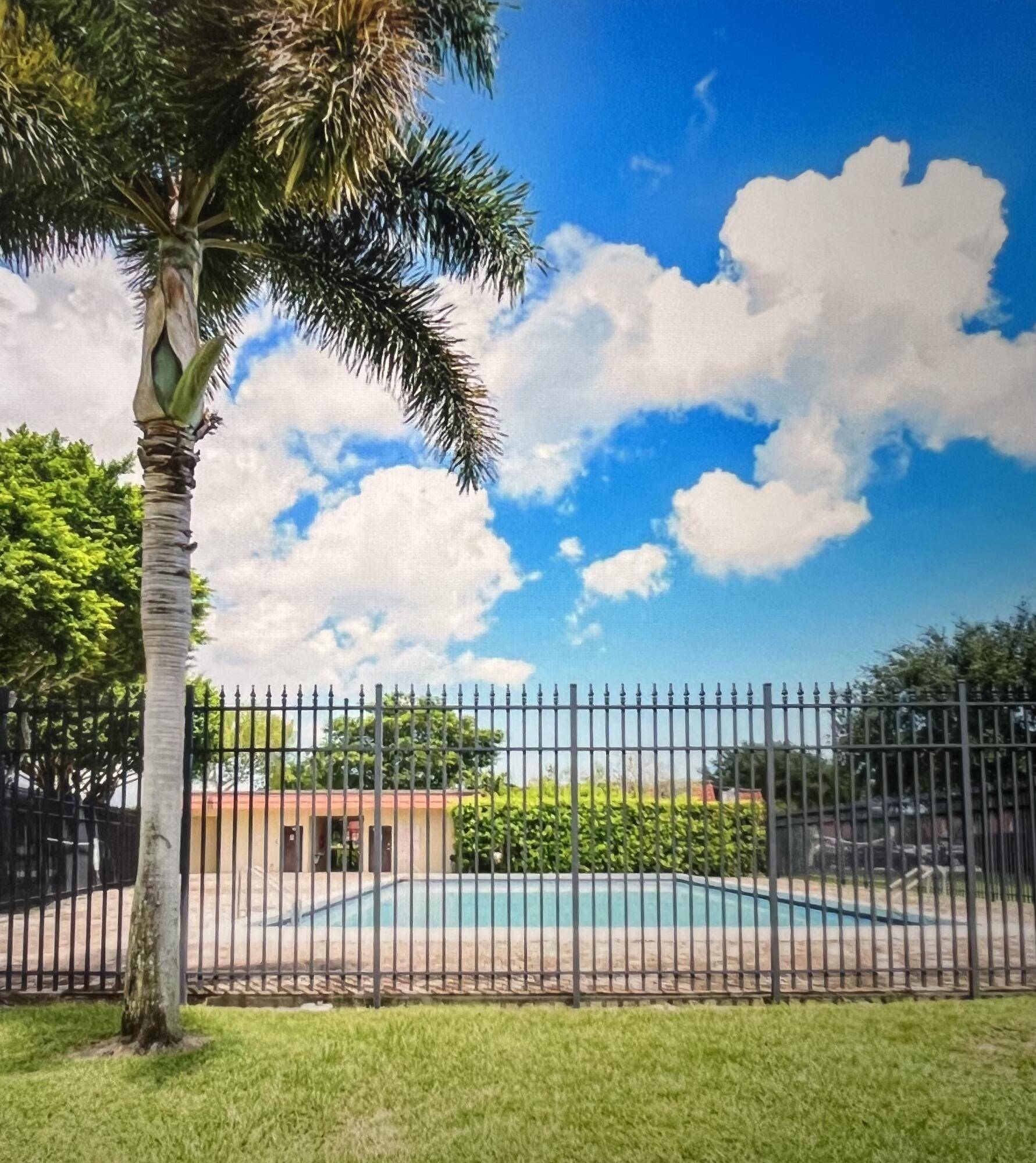West Palm Beach, FL 33406,3803 Victoria DR