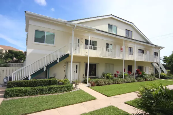 Jupiter, FL 33477,270 N Bella Vista CT 70