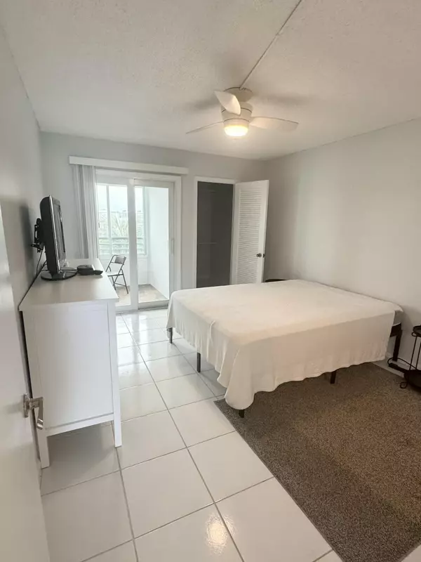 Boca Raton, FL 33434,4063 Yarmouth D