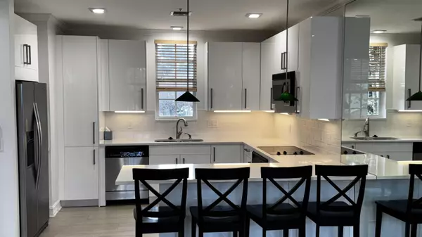 Delray Beach, FL 33483,75 NE 5th AVE M