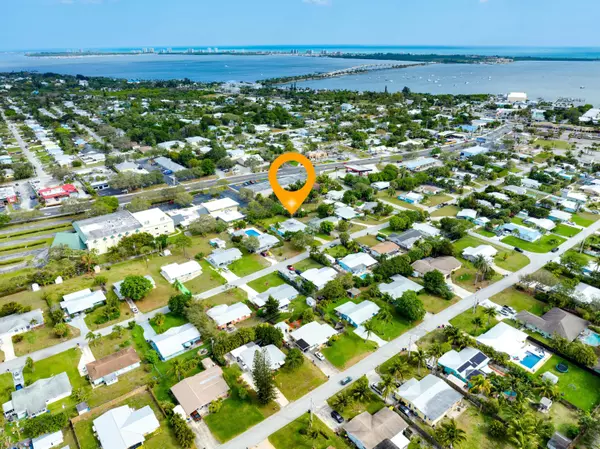 Jensen Beach, FL 34957,1495 NE Hilltop ST