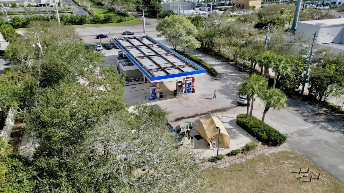 Lake Worth, FL 33463,6729 S Military TRL