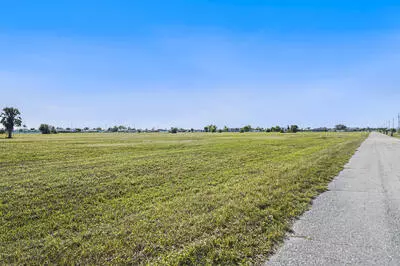 2016 Ne 17th Ter, Cape Coral, FL 33909