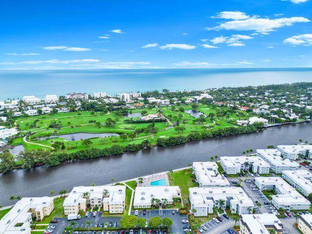 Boynton Beach, FL 33435,28 Colonial Club DR 101