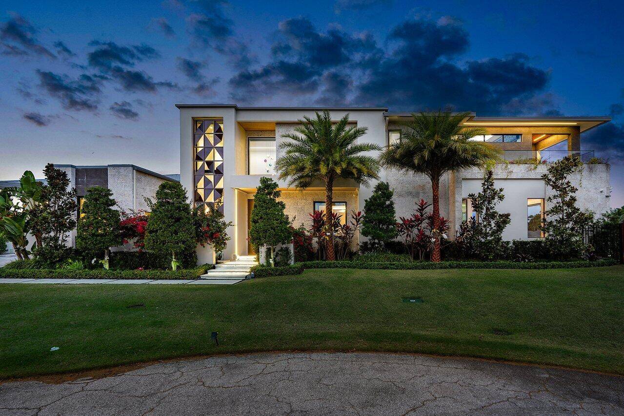 Boynton Beach, FL 33435,907 SW 37th CT