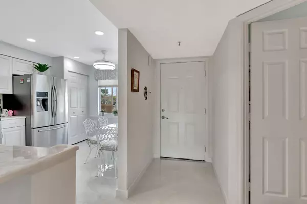 Boynton Beach, FL 33437,5778 Crystal Shores DR 206