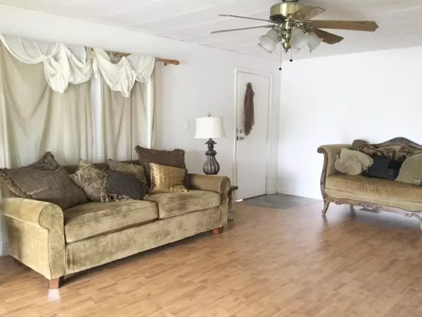 Port Saint Lucie, FL 34952,9 Madrid LN