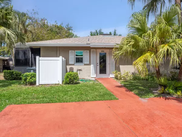 Boca Raton, FL 33496,8761 Echo LN