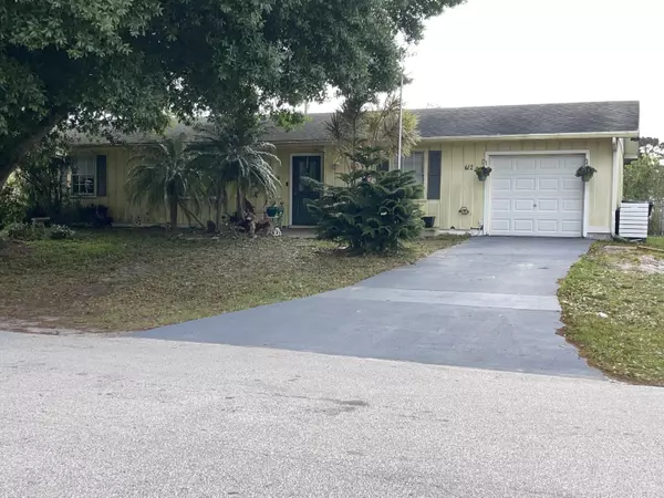 412 NE Midvale ST, Port Saint Lucie, FL 34952