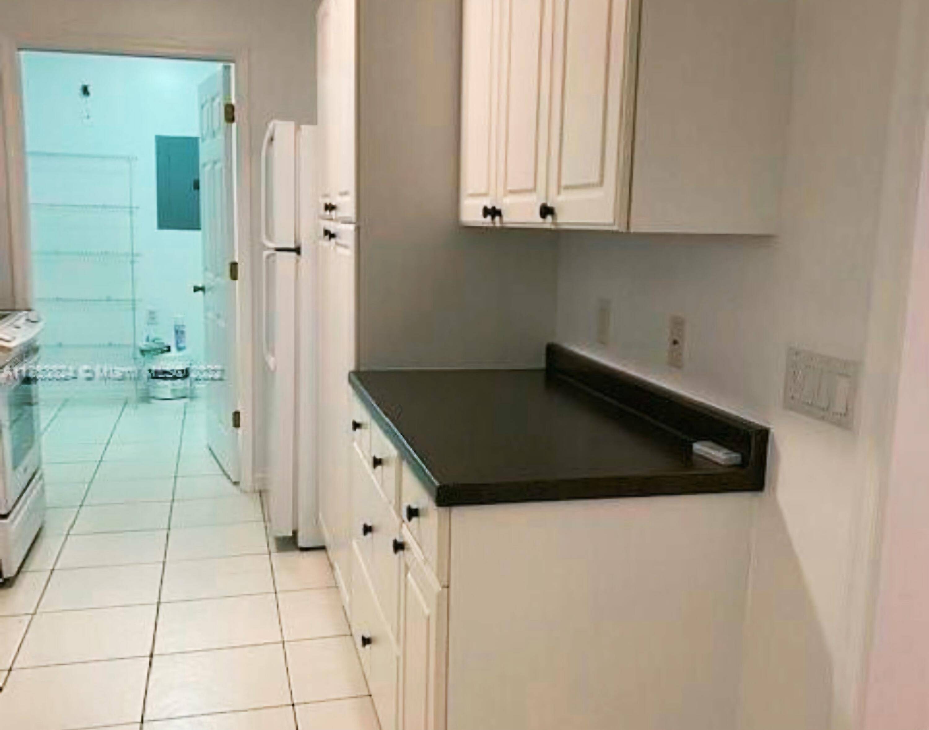 Fort Pierce, FL 34981,5000 Garner ST B