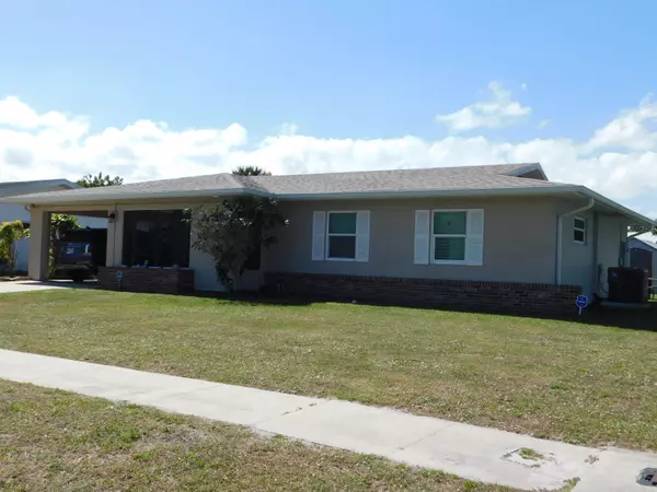 Port Saint Lucie, FL 34983,240 NE Mainsail ST