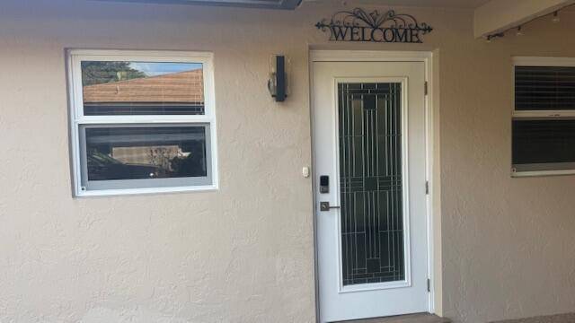 Delray Beach, FL 33445,143 Mockingbird LN