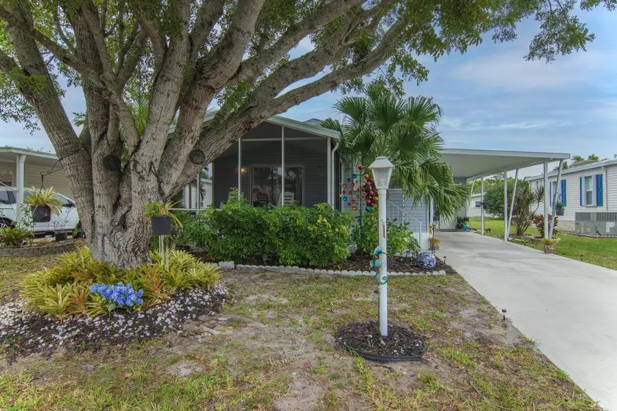 376 Seahorse TER, Fort Pierce, FL 34982