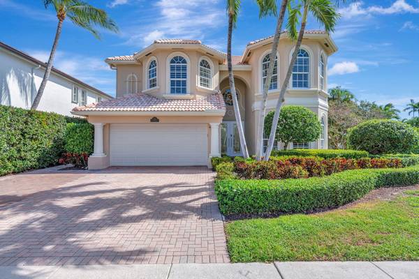 736 Sandy Point LN, North Palm Beach, FL 33410