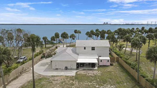 Fort Pierce, FL 34982,7205 S Indian River DR