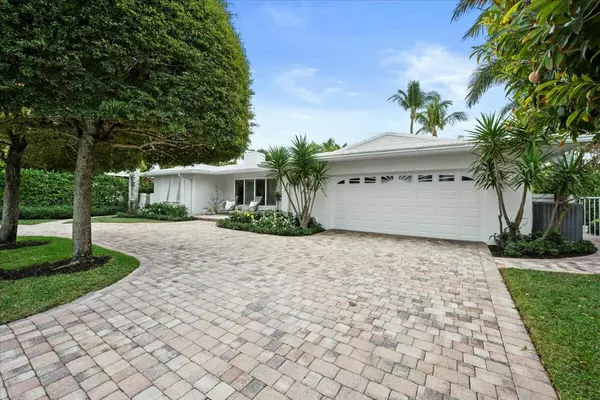 Jupiter Inlet Colony, FL 33469,232 Cove PL
