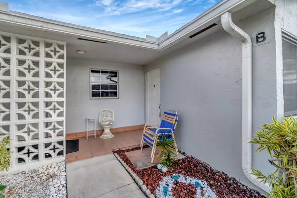 Delray Beach, FL 33484,14619 Canalview DR B