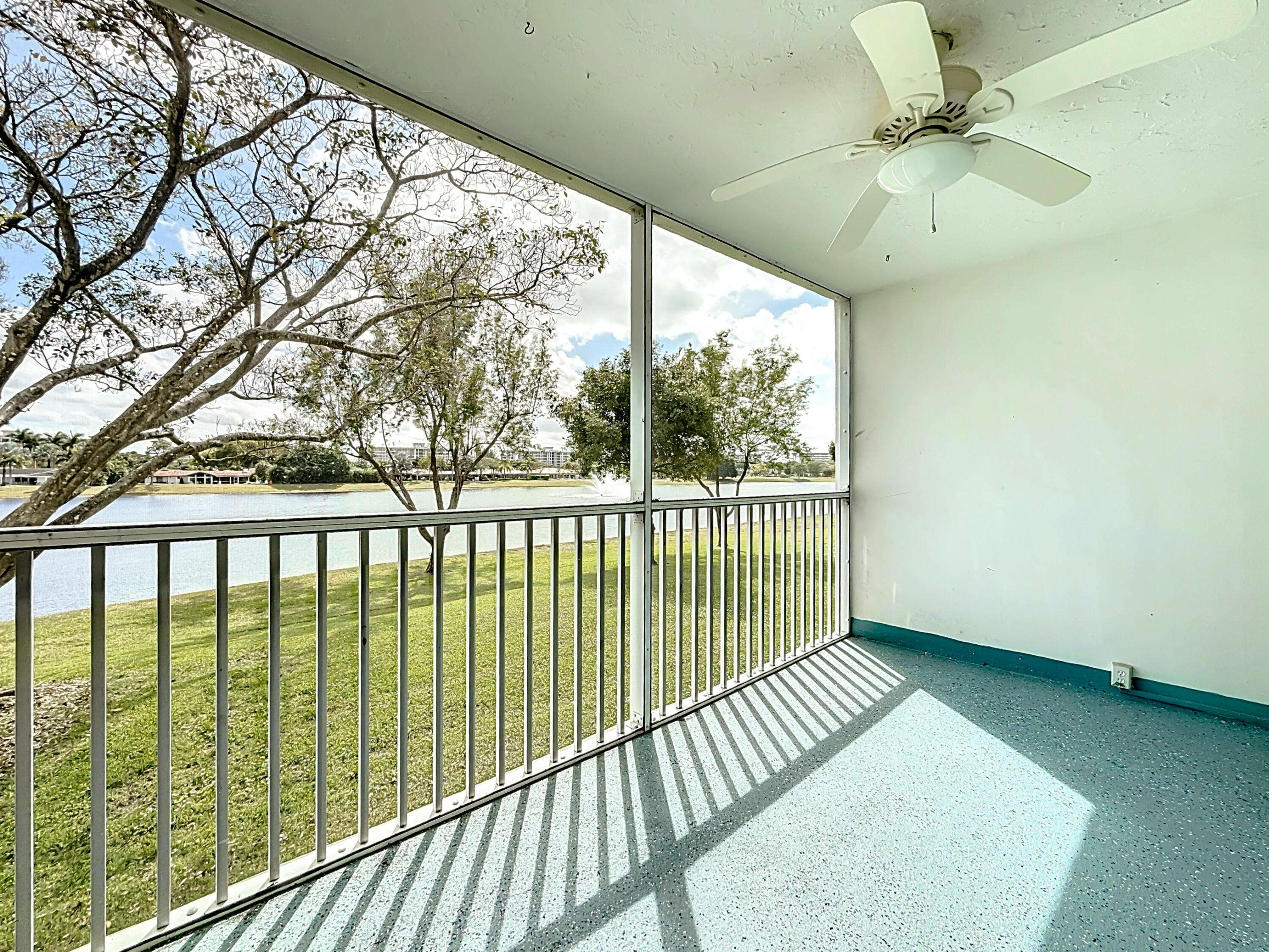 Pompano Beach, FL 33069,3100 N Course LN 204