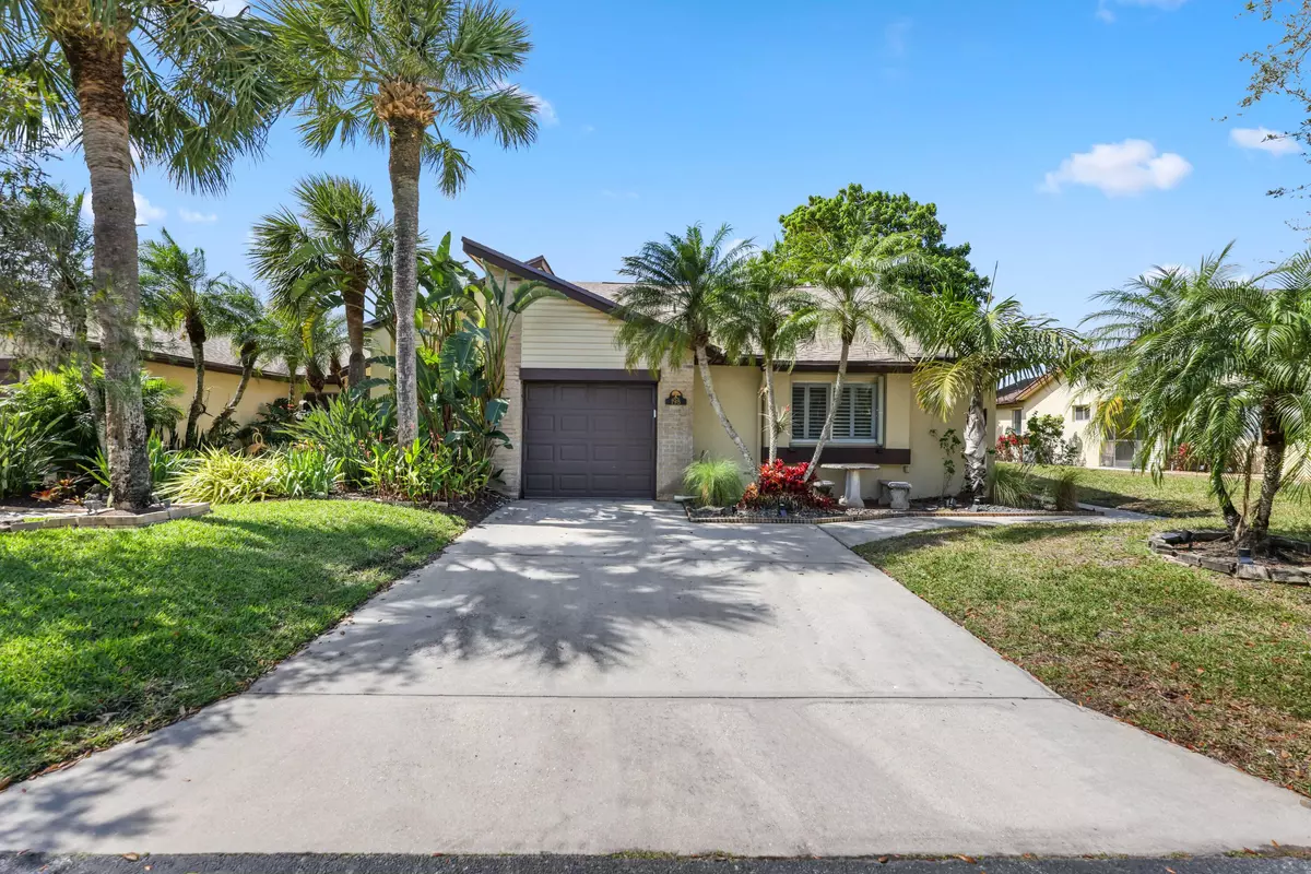 Royal Palm Beach, FL 33411,198 Meander CIR