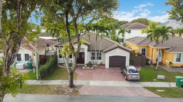 8514 SW 163rd PL, Miami, FL 33193