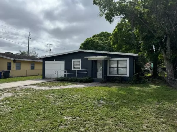 2903 Citrus AVE, Fort Pierce, FL 34947