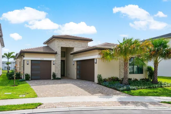 8254 Royal County Down RD, Boca Raton, FL 33434