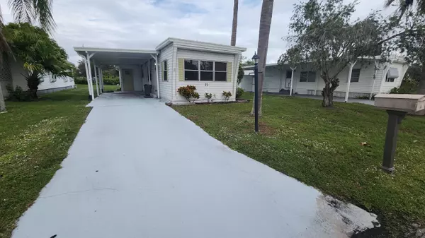 Port Saint Lucie, FL 34952,25 SE Flamenco WAY