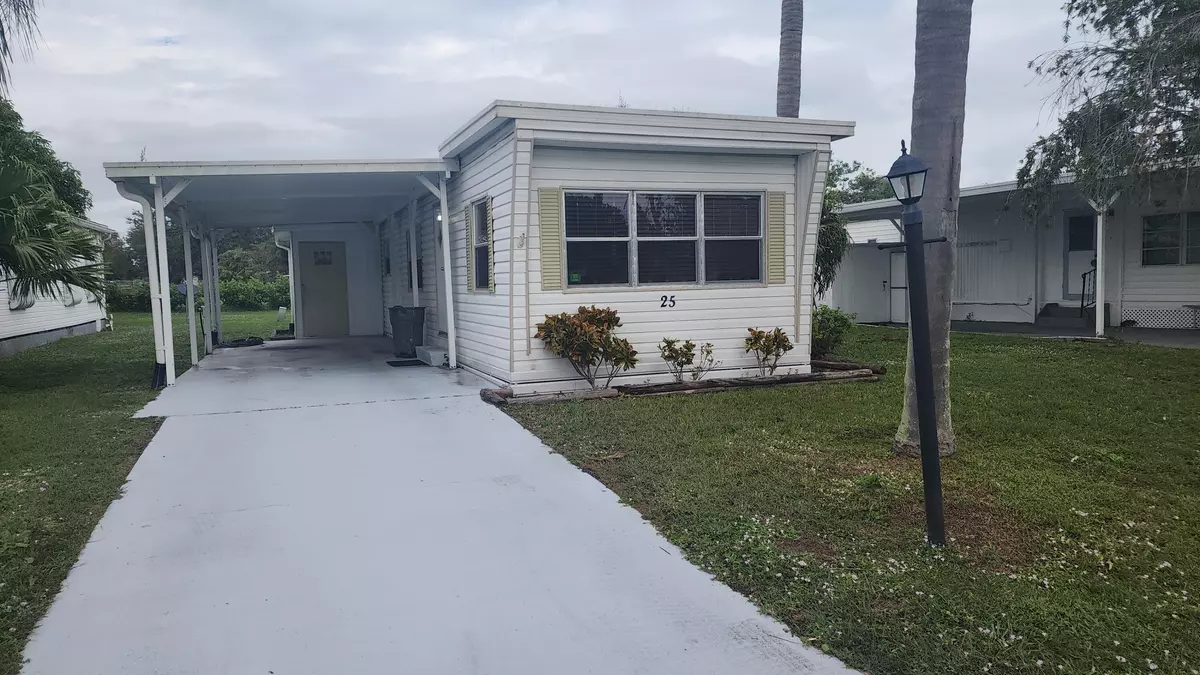 Port Saint Lucie, FL 34952,25 SE Flamenco WAY