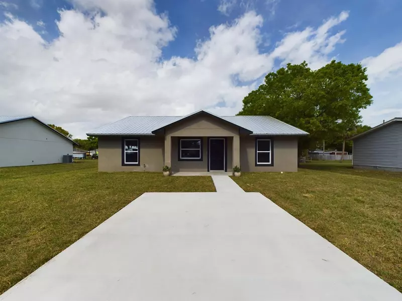 908 NW 5th ST, Okeechobee, FL 34972