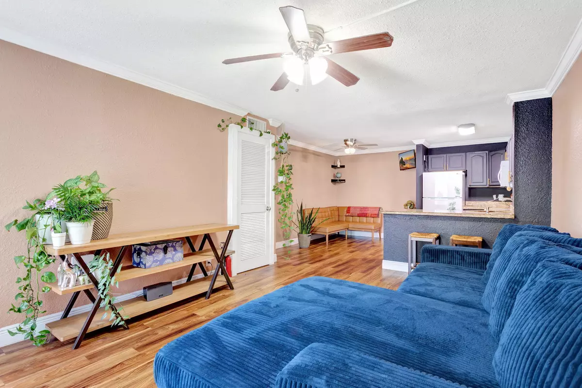 Coral Springs, FL 33065,10852 Royal Palm BLVD 10852
