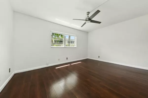 Delray Beach, FL 33446,1 Abbey 102 LN 102