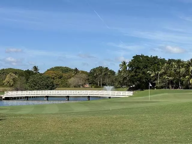 208 Coral Cay TER, Palm Beach Gardens, FL 33418