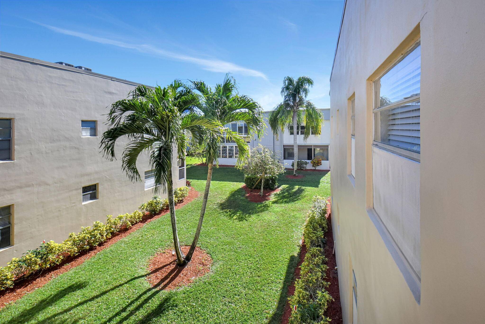 Delray Beach, FL 33484,909 S S Flanders