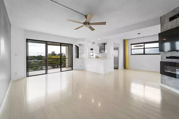 Lake Worth, FL 33467,3590 Via Poinciana 516