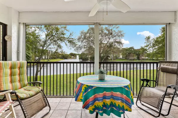 Pompano Beach, FL 33069,2238 N Cypress Bend DR 207